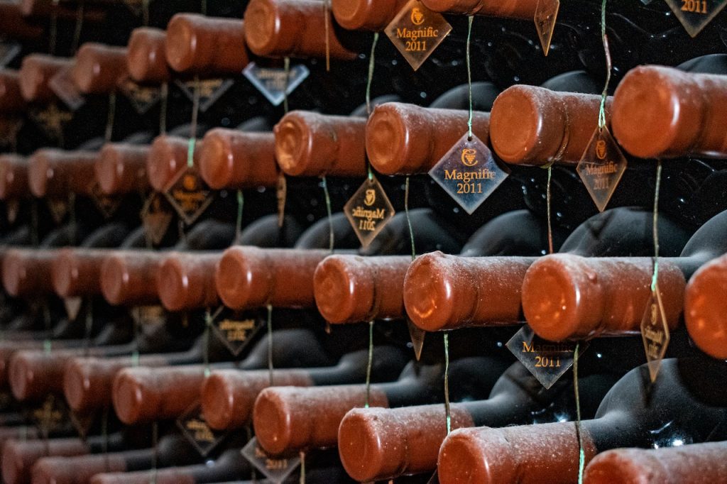 Five tips for buying collectible wine - Vintage Wine