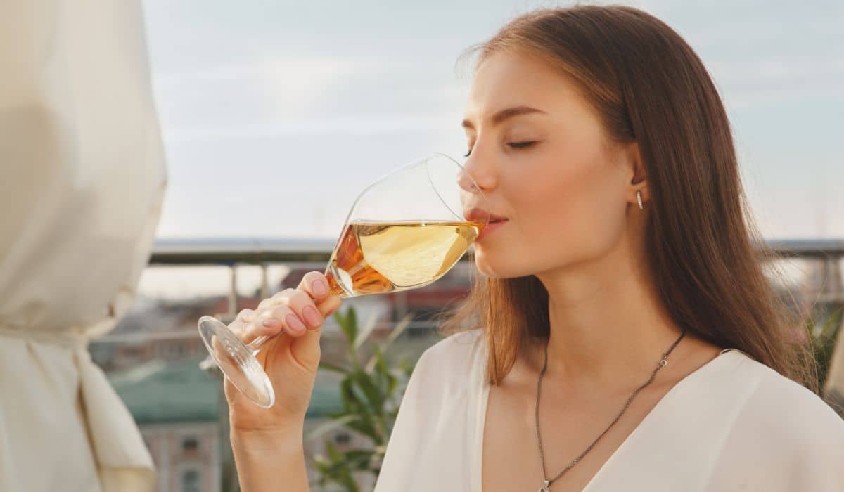Chenin Blanc - Lady Tasting Wine